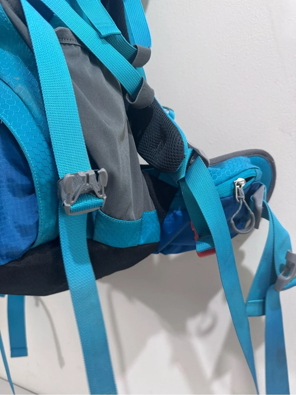 Waynorth Teal Outdoor Hiking Backpack - Unbranded